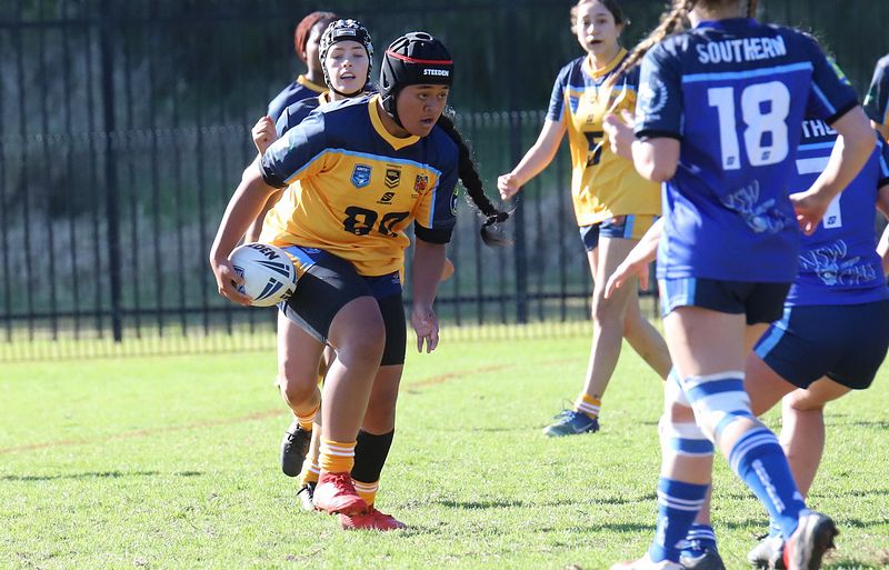 NSWCHS U16 Girls Day 1 Sydney Gold v Southern