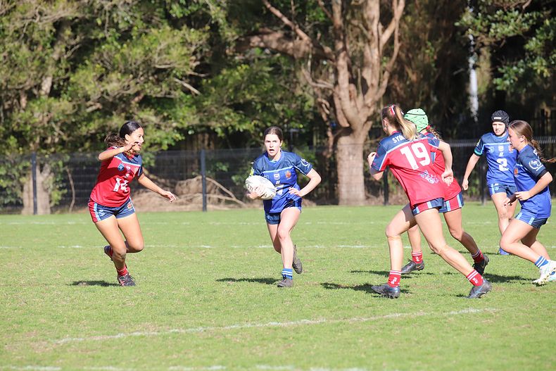 NSWCHS U16 Girls Day 1 Southern v Sydney RED