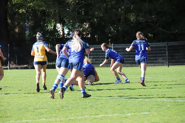 NSWCHS U16 Girls Day 1 Sydney Gold v Southern