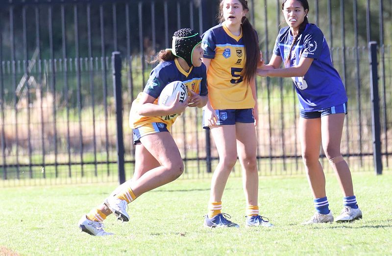 NSWCHS U16 Girls Day 1 Sydney Gold v Southern