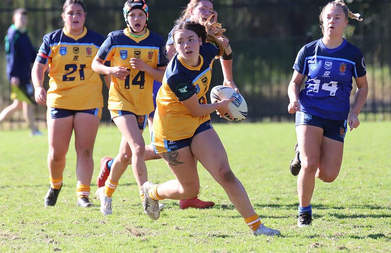 NSWCHS U16 Girls Day 1 Sydney Gold v Southern