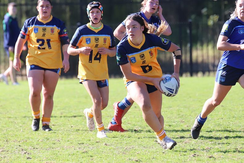 NSWCHS U16 Girls Day 1 Sydney Gold v Southern