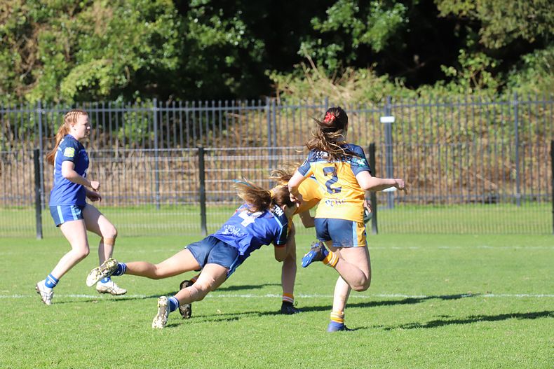NSWCHS U16 Girls Day 1 Sydney Gold v Southern