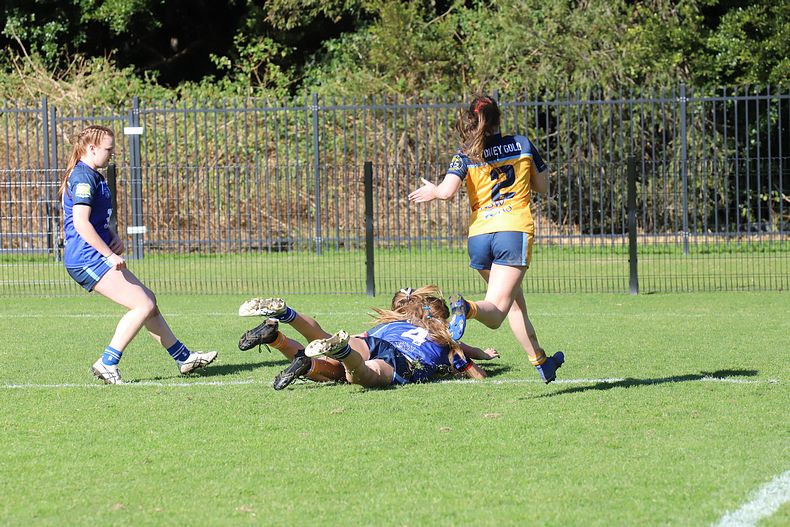 NSWCHS U16 Girls Day 1 Sydney Gold v Southern