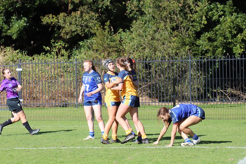 NSWCHS U16 Girls Day 1 Sydney Gold v Southern
