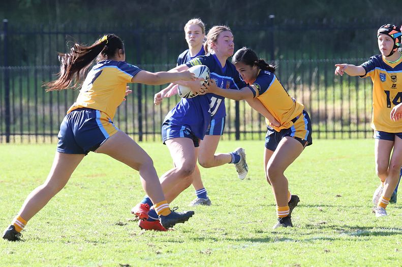 NSWCHS U16 Girls Day 1 Sydney Gold v Southern