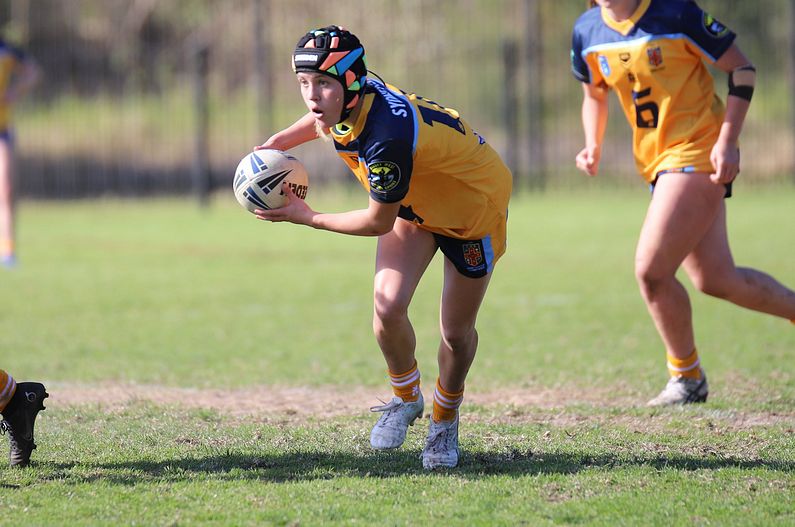 NSWCHS U16 Girls Day 1 Sydney Gold v Southern