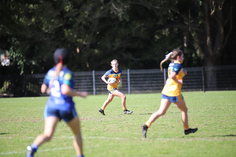 NSWCHS U16 Girls Day 1 Sydney Gold v Southern
