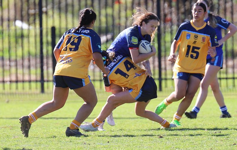 NSWCHS U16 Girls Day 1 Sydney Gold v Southern