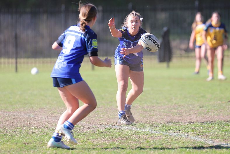 NSWCHS U16 Girls Day 1 Sydney Gold v Southern