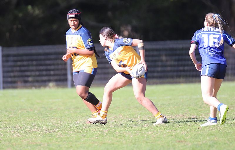NSWCHS U16 Girls Day 1 Sydney Gold v Southern