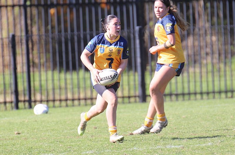 NSWCHS U16 Girls Day 1 Sydney Gold v Southern