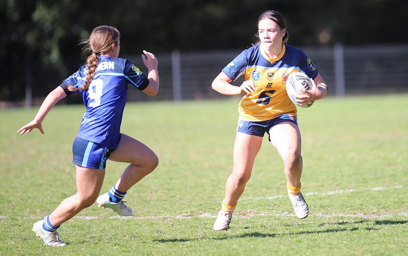 NSWCHS U16 Girls Day 1 Sydney Gold v Southern