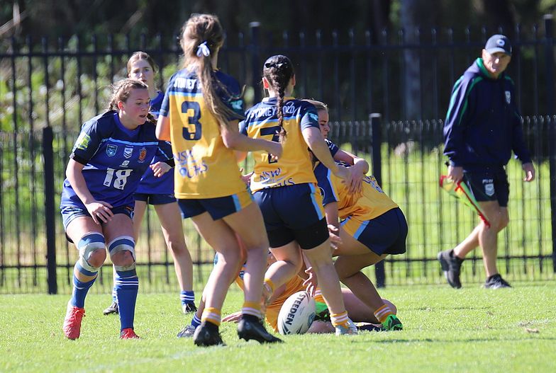 NSWCHS U16 Girls Day 1 Sydney Gold v Southern