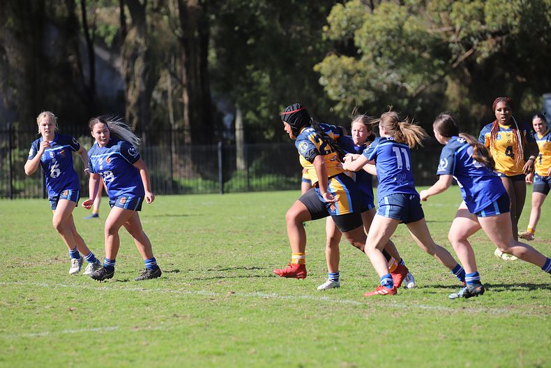 NSWCHS U16 Girls Day 1 Sydney Gold v Southern