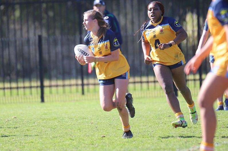 NSWCHS U16 Girls Day 1 Sydney Gold v Southern
