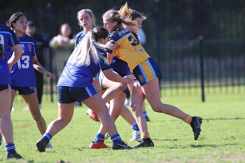 NSWCHS U16 Girls Day 1 Sydney Gold v Southern