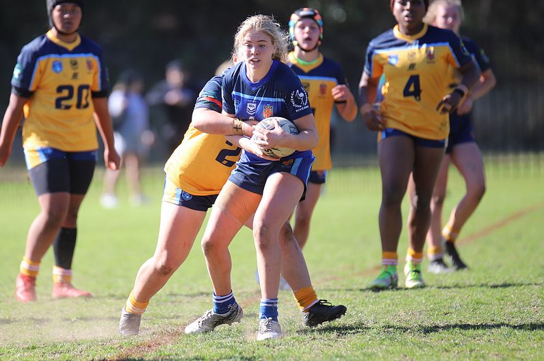 NSWCHS U16 Girls Day 1 Sydney Gold v Southern