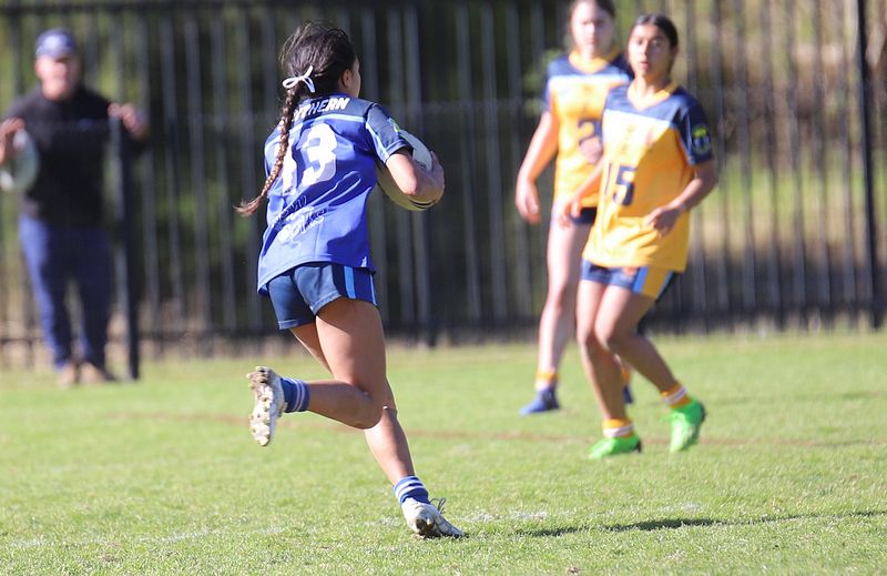 NSWCHS U16 Girls Day 1 Sydney Gold v Southern