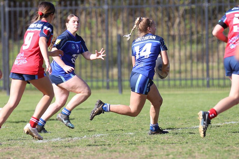 NSWCHS U16 Girls Day 1 Southern v Sydney RED