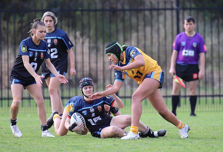 NSWCHS u16 Girls Day 2 Sydney Gold v Western