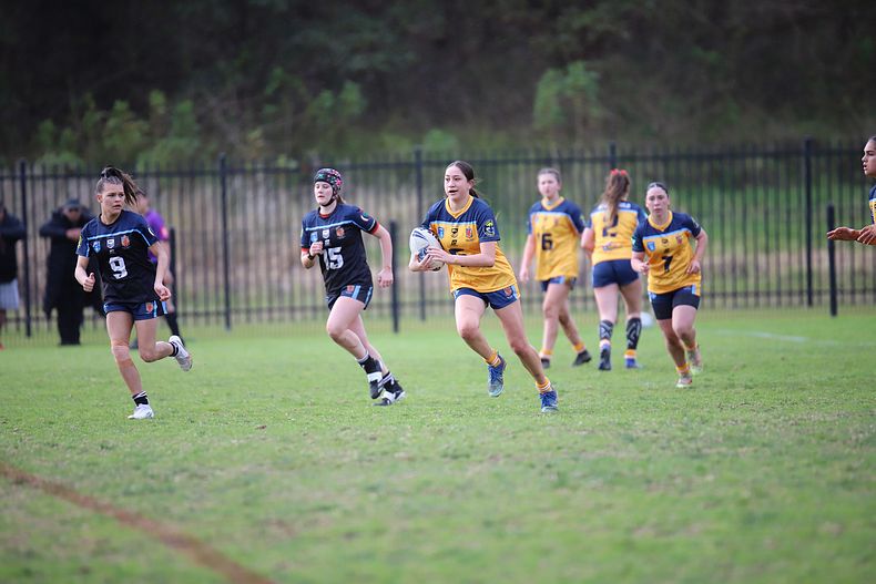 NSWCHS u16 Girls Day 2 Sydney Gold v Western