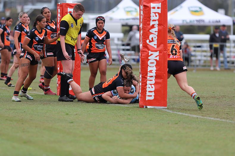 2022 Lisa Fiaola Gala Day SHARKS v WESTSTIGERS