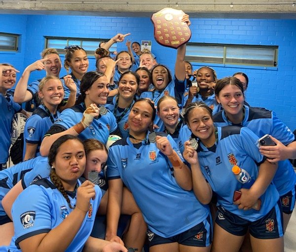 NSWCHS girls celebrate winning the 1st NSW/ACT u16 Schoolgirl Championship (Photo : NSWCHS) 