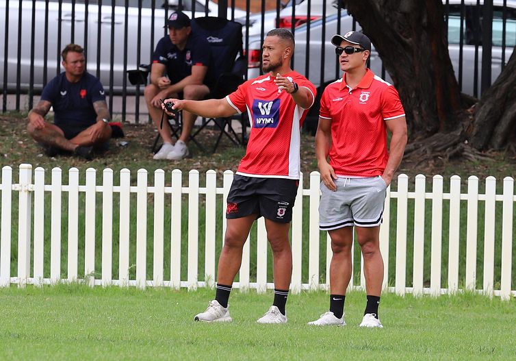 HMC trial ROOSTERS v DRAGONS