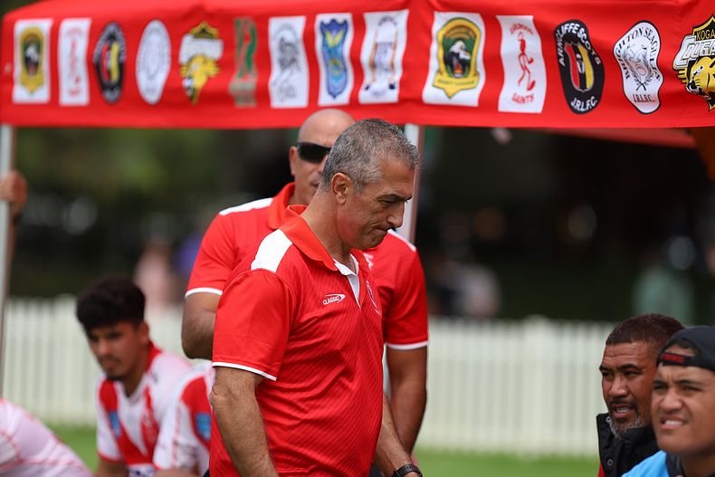HMC trial ROOSTERS v DRAGONS