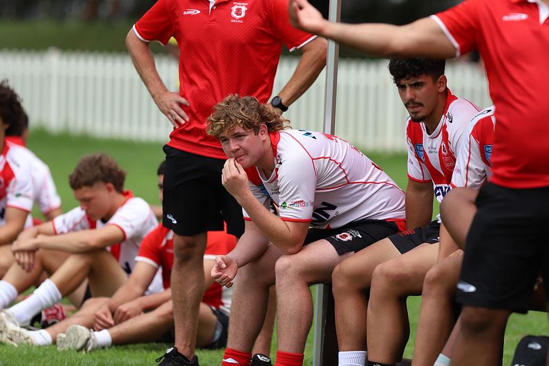 HMC trial ROOSTERS v DRAGONS