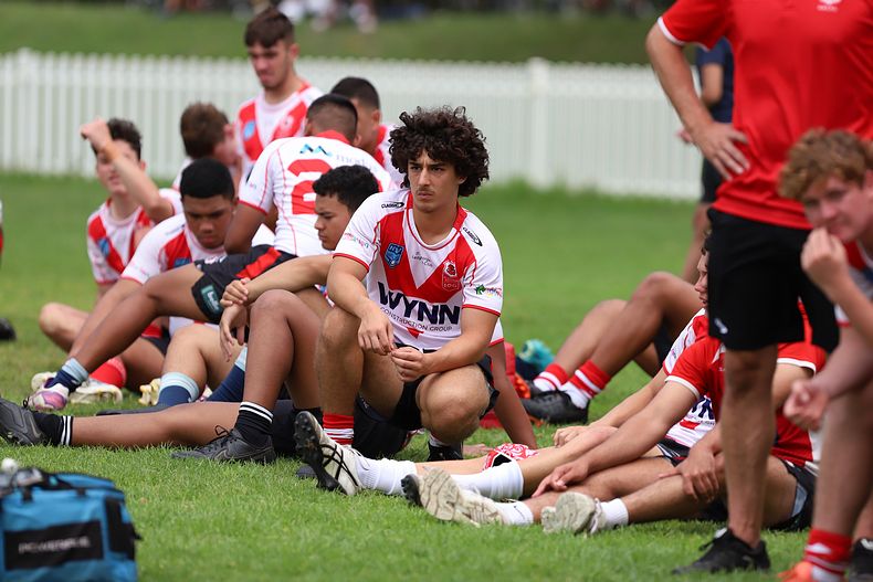 HMC trial ROOSTERS v DRAGONS