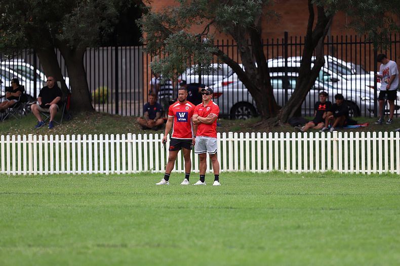 HMC trial ROOSTERS v DRAGONS