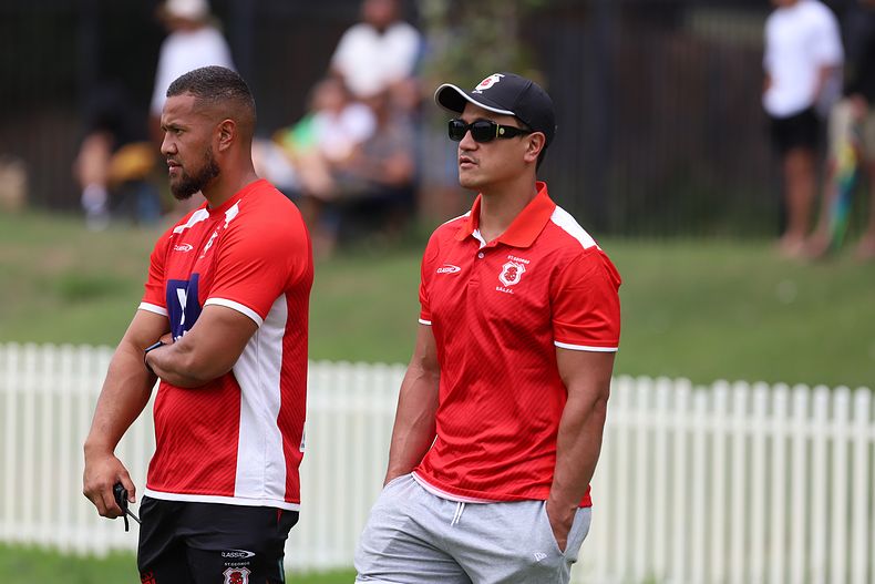 HMC trial ROOSTERS v DRAGONS