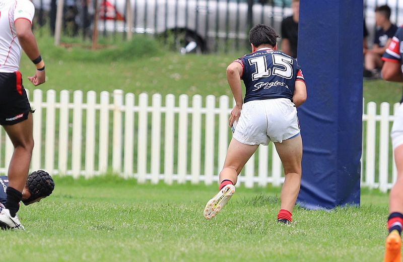 HMC trial ROOSTERS v DRAGONS