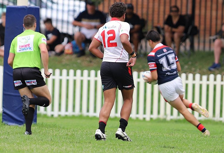 HMC trial ROOSTERS v DRAGONS