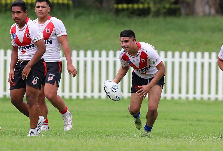 HMC trial ROOSTERS v DRAGONS