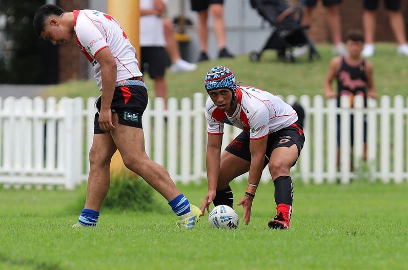HMC trial ROOSTERS v DRAGONS