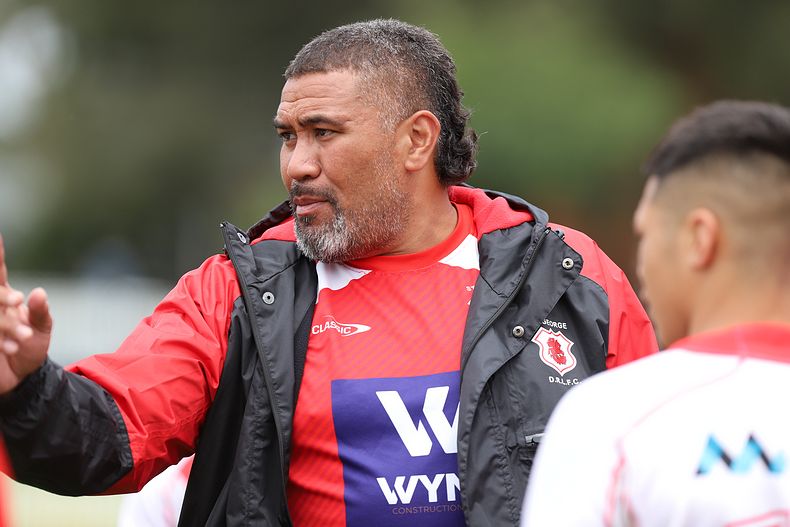 HMC trial ROOSTERS v DRAGONS