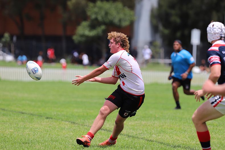 HMC trial ROOSTERS v DRAGONS