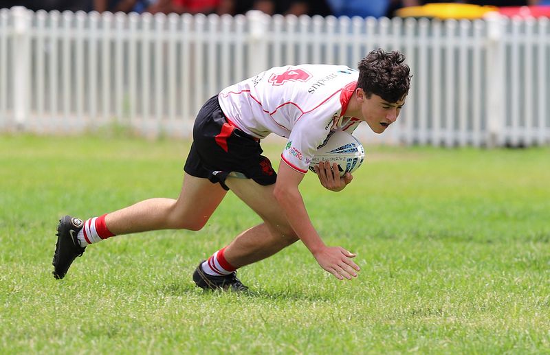 HMC trial ROOSTERS v DRAGONS