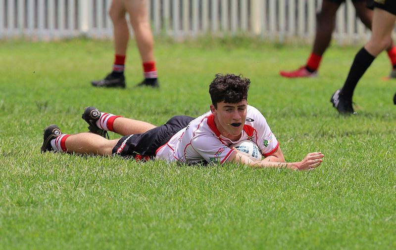 HMC trial ROOSTERS v DRAGONS