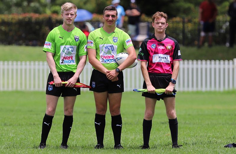 HMC trial ROOSTERS v DRAGONS