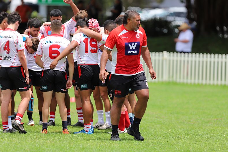 HMC trial ROOSTERS v DRAGONS