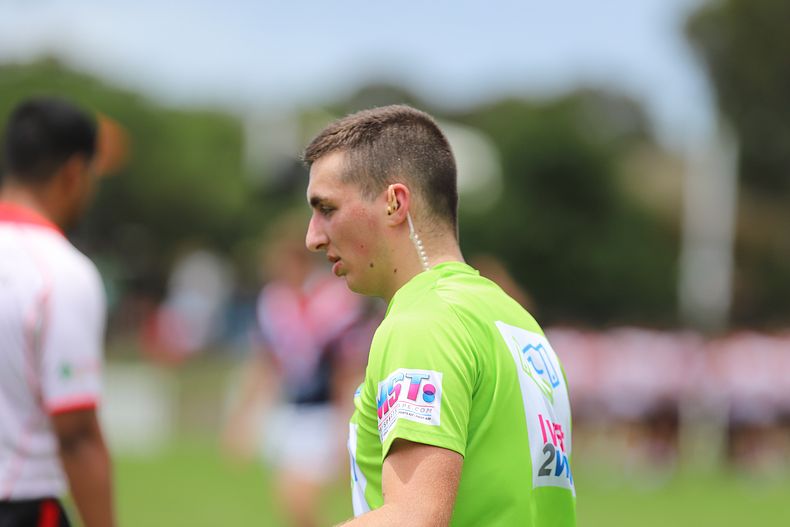 HMC trial ROOSTERS v DRAGONS