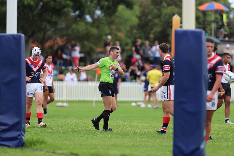 HMC trial ROOSTERS v DRAGONS
