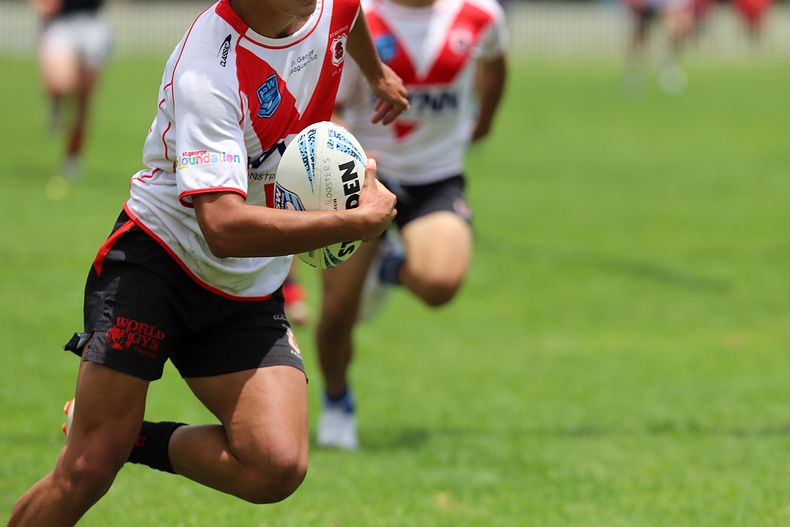 HMC trial ROOSTERS v DRAGONS