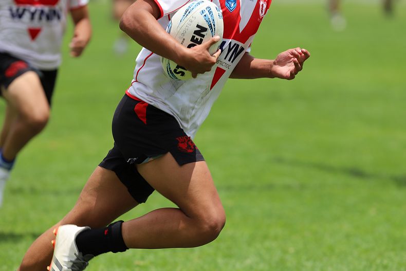 HMC trial ROOSTERS v DRAGONS