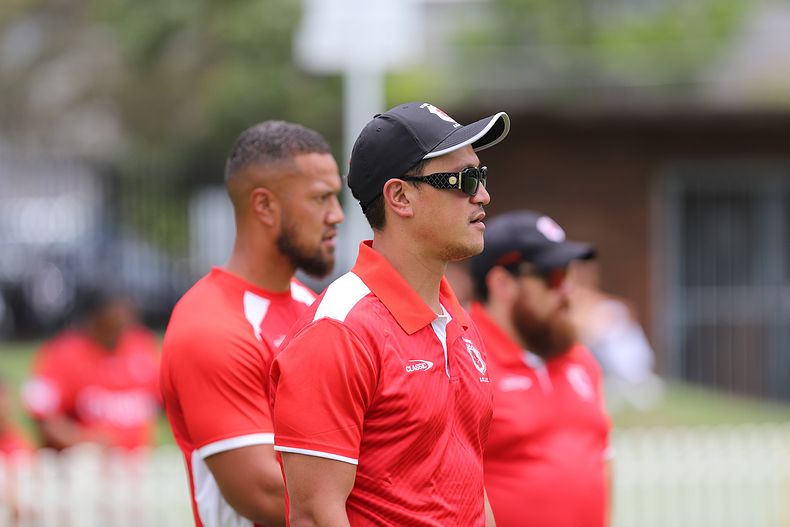 HMC trial ROOSTERS v DRAGONS