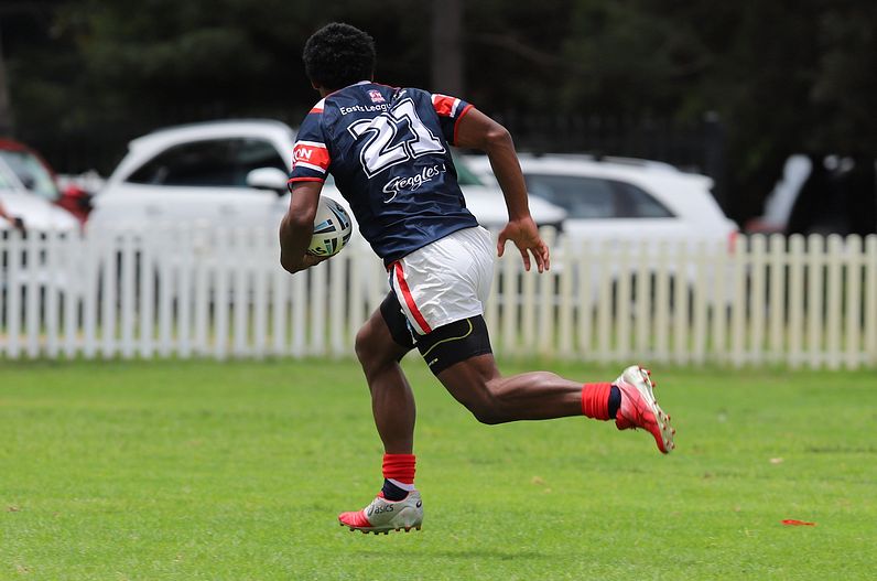 HMC trial ROOSTERS v DRAGONS